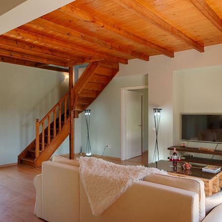 Modern Eco Friendly Villa Close To Town 佩雷卡斯 外观 照片