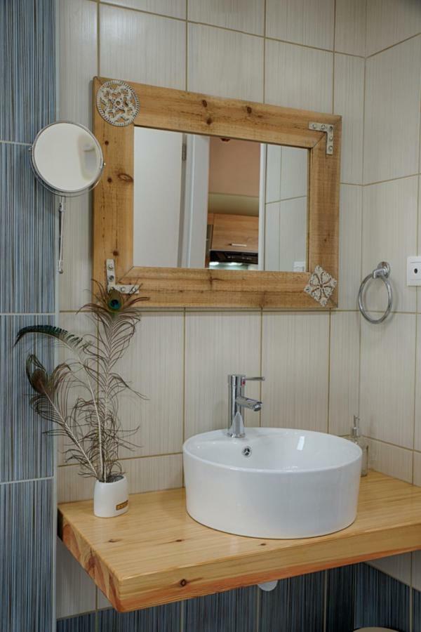 Modern Eco Friendly Villa Close To Town 佩雷卡斯 外观 照片