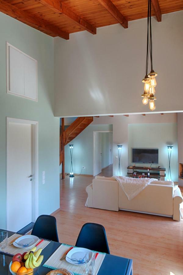 Modern Eco Friendly Villa Close To Town 佩雷卡斯 外观 照片